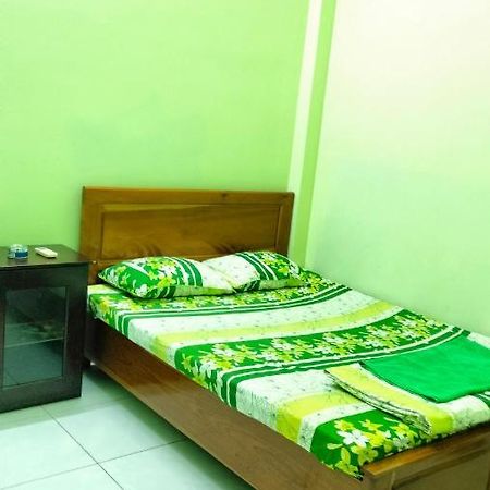 Bed and Breakfast Nha Nghi Lam Tung Нячанг Екстер'єр фото