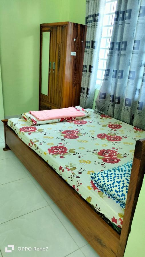 Bed and Breakfast Nha Nghi Lam Tung Нячанг Екстер'єр фото